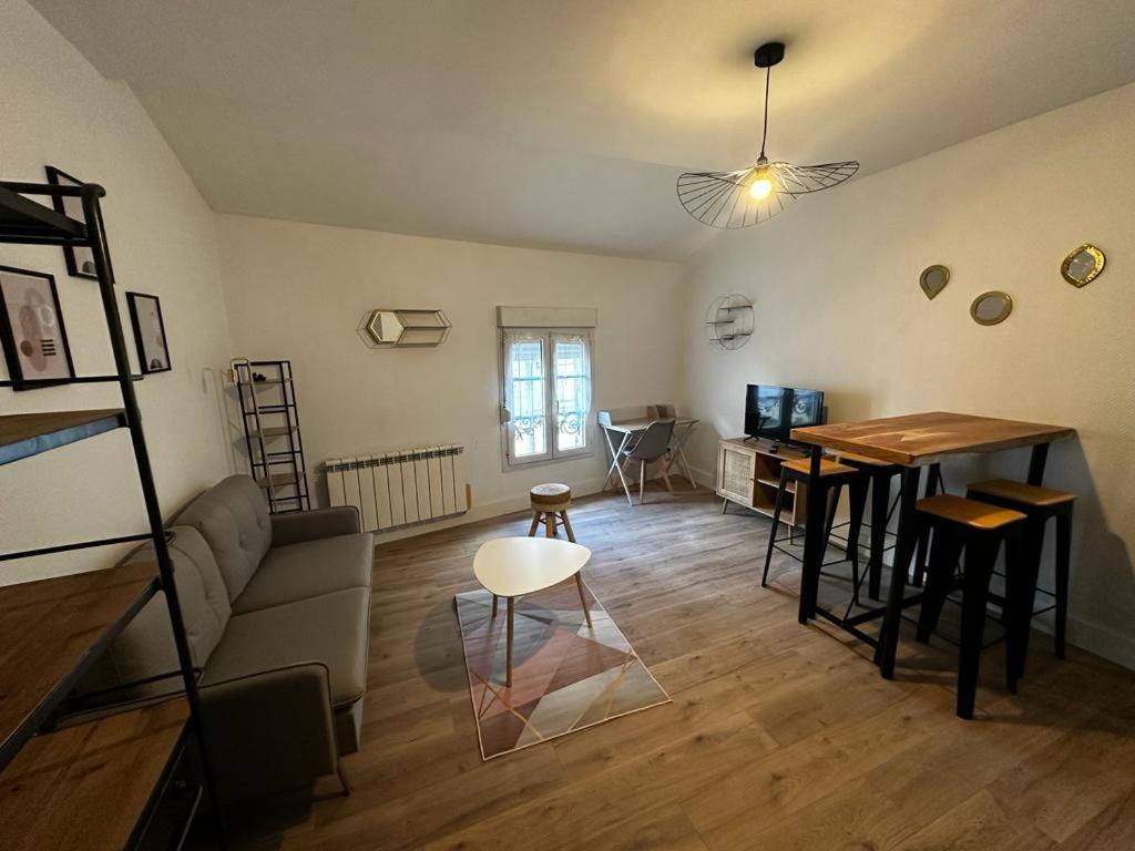 Apartament Le Petit Rempart Niort Zewnętrze zdjęcie